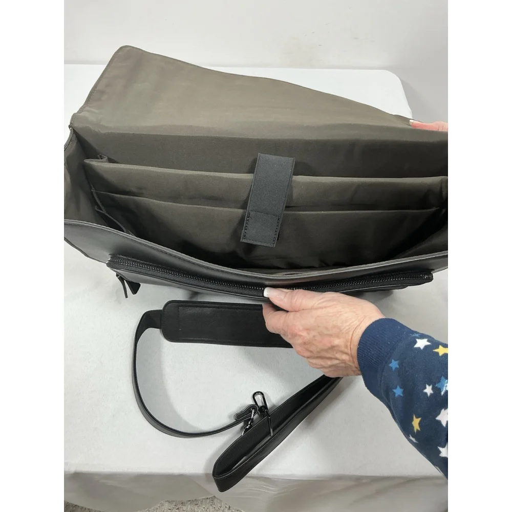 Estarer laptop messenger
